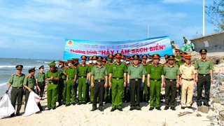 Công an tỉnh Bà Rịa-Vũng Tàu: Trồng nhiều cây xanh, thu gom rác thải biển