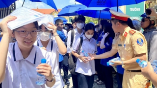 "Đội nắng" đồng hành cùng thí sinh kỳ thi tuyển sinh lớp 10