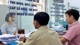 Quyết liệt thu hồi tiền chậm đóng bảo hiểm xã hội, bảo hiểm y tế