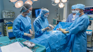 AI đưa đào tạo phẫu thuật đến đỉnh cao