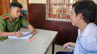 Dùng “sổ đỏ” giả để lừa đảo 400 triệu đồng