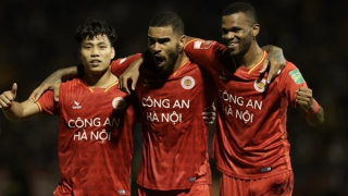 Thắng đậm Thanh Hoá, Công an Hà Nội áp sát ngôi đầu