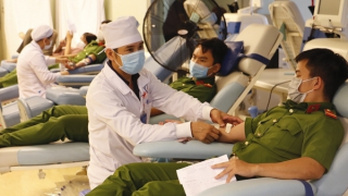 Cần Thơ tháo gỡ khó khăn trong đấu thầu mua sắm vật tư y tế