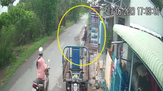 Thèm nhậu, lẻn vào tiệm tạp hóa “nẫng” 2 thùng bia