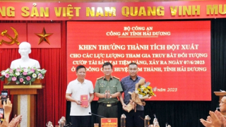 Công an tỉnh Hải Dương khen thưởng các đơn vị phá nhanh vụ cướp tiệm vàng