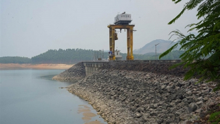 Bàn giải pháp để không còn cắt điện, mất điện giữa mùa nóng