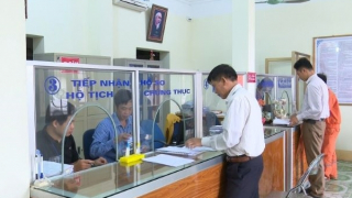 Từ 1/8, công chức cấp xã phải tốt nghiệp đại học trở lên