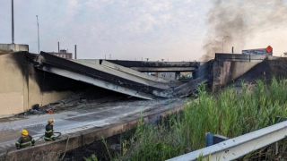 Hỏa hoạn gây sập đường cao tốc trên cao ở Mỹ