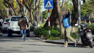 Nạn cò mồi, chèo kéo du khách tham quan đất Cố đô