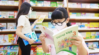 Giá sách giáo khoa mới gấp 2-3 lần sách cũ