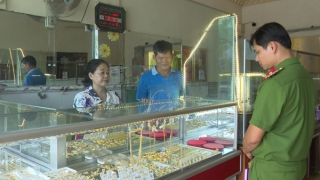 Đối tượng thực hiện 2 vụ cướp giật tại các tiệm vàng sa lưới