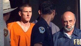 Đừng biến nỗi đau thành hàng hoá