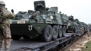 Mỹ "bơm" thêm hơn 300 triệu USD, cung cấp cả đạn uranium nghèo cho Ukraine