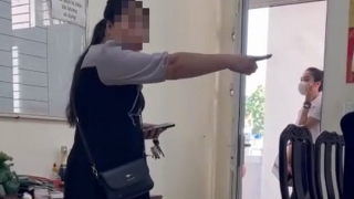 Chuyên viên Sở Nội vụ tự xưng “Phó Chủ tịch quận”, nhắn tin đe dọa Phó Chủ tịch phường