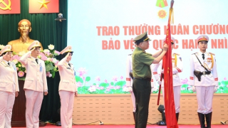 Công đoàn CAND đón nhận Huân chương Bảo vệ Tổ quốc hạng Nhì