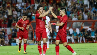 ĐT Việt Nam thắng tối thiểu ĐT Hong Kong, Trung Quốc