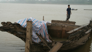 Lênh đênh số phận một con tàu cổ