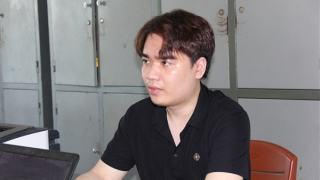 Hack Facebook lừa bán thuốc chữa ung thư