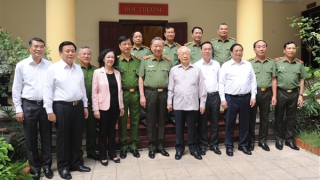 Tổng Bí thư Nguyễn Phú Trọng dự, chỉ đạo Hội nghị Đảng uỷ Công an Trung ương 6 tháng đầu năm 2023