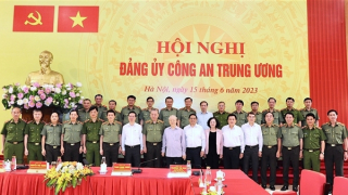 Xây dựng lực lượng CAND thật sự trong sạch, vững mạnh là nhiệm vụ trọng tâm, then chốt