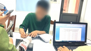 Nhiều nhân viên ngân hàng mua bán thông tin tài khoản của khách