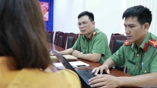 Mất hàng tỷ đồng vì đầu tư vé phim trên app