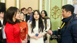 Ấm tình người Việt giữa trời Âu