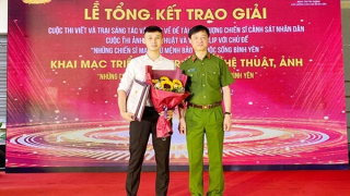 Sau mỗi bức ảnh là sự hy sinh thầm lặng