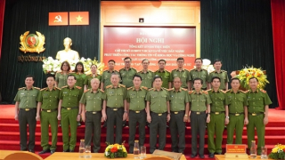 Tổng kết 15 năm phát triển khoa học công nghệ và ra mắt Tạp chí CAND điện tử