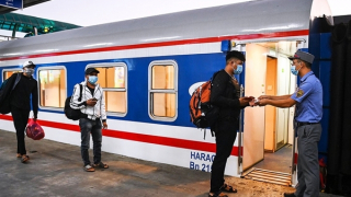 Giảm 10% giá vé tàu cho học sinh đi thi, nhập học mùa thi 2023