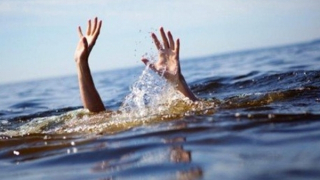 Tắm hồ, 2 học sinh tiểu học đuối nước