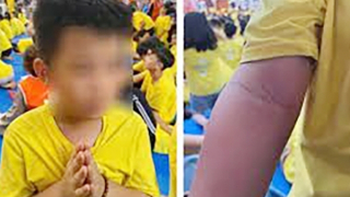 Khi phụ huynh phó mặc cho khóa tu