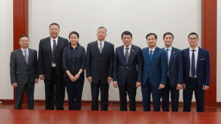 Thứ trưởng Lương Tam Quang hội đàm với Thứ trưởng Bộ Tư pháp Trung Quốc