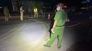 Xe trộn bêtông va chạm xe máy, 1 người tử vong