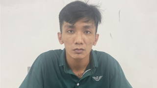 Khởi tố đối tượng mang xăng đốt nhà để đòi nợ