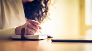 Người viết trẻ với vấn đề kế thừa và cách tân trong văn học nghệ thuật