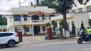 Xung quanh vụ thẩm phán tiếp bị cáo tại nhà riêng