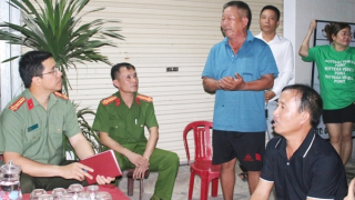 Lập 2 điểm tiếp nhận thông tin vụ vỡ hụi của tiểu thương chợ Voi