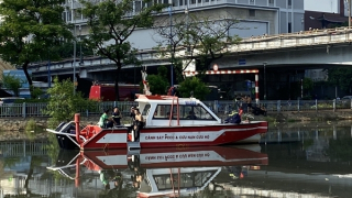 Cứu hộ liên tiếp lặn mò tìm kiếm các nạn nhân mất tích, xác chết trôi kênh