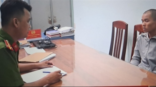 Tạm giam 5 đối tượng trong băng nhóm mua bán, tàng trữ súng tại Bình Định