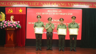 Nâng cao ứng dụng khoa học công nghệ trong công tác quản lý xuất nhập cảnh