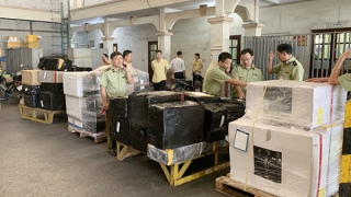 Số vụ buôn bán hàng cấm qua sân bay quốc tế Nội Bài tăng vọt