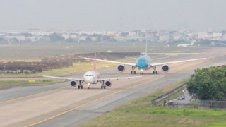 Hàng không liên tiếp xảy ra sự cố