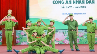 Trưởng thành từ khóa học “Em học làm chiến sĩ Công an nhân dân”