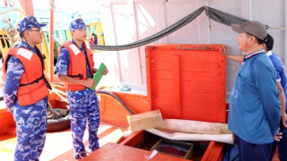 Phát hiện tàu chở 45.000 lít dầu DO trái phép