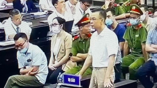 Cơ quan quản lý cố tình gây khó khăn cho các “chuyến bay giải cứu” như thế nào?