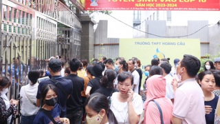 Trường công và cán cân giáo dục