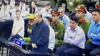 Cựu Đại sứ và cựu Tổng lãnh sự hối hận vì nhận nhiều tỷ đồng trong vụ "chuyến bay giải cứu"