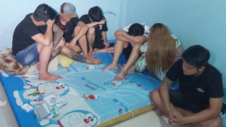 Tụ tập bạn bè về nhà “bay lắc” tập thể