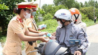 Công an Sóc Trăng, Đồng Tháp xử phạt nhiều trường hợp vi phạm nồng độ cồn